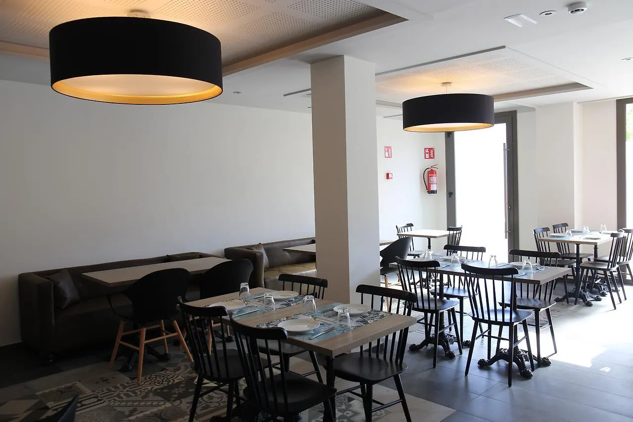 Hotel L'Escala Centre 2*,  Spain